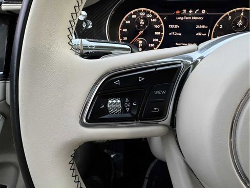 Used 2022 Bentley Flying Spur W12 image 39