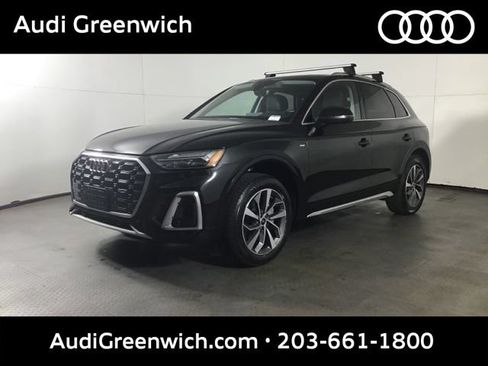Used 2023 Audi Q5 2.0T Premium w/ Convenience Package AWD/4WD image 3