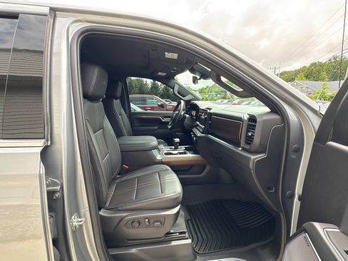Used 2023 Chevrolet Silverado 1500 High Country w/ Technology Package AWD/4WD image 50