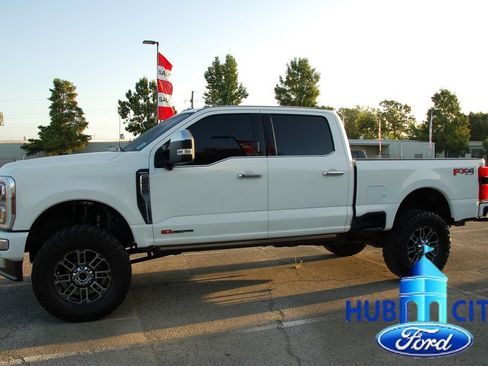 Used 2024 Ford F250 Limited w/ FX4 Off-Road Package AWD/4WD image 2
