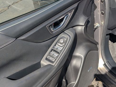 Used 2020 Subaru Forester Limited image 8