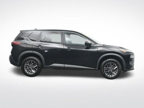 Used 2023 Nissan Rogue S AWD/4WD image 4