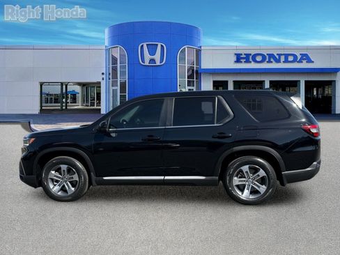 Used 2024 Honda Pilot EX-L image 3