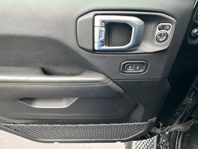 Used 2026 Jeep Wrangler Unlimited Sahara AWD/4WD image 21
