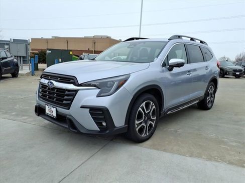 Certified 2023 Subaru Ascent Limited w/ Technology Package image 3