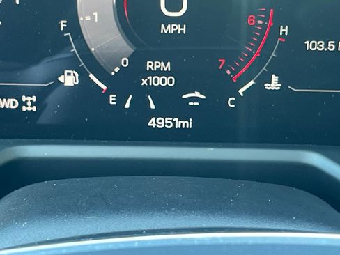 New 2026 GMC Acadia Elevation w/ Elevation Premium Package AWD/4WD image 19