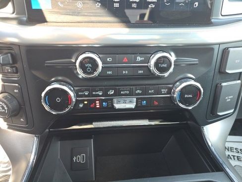 New 2025 Ford F150 Lariat w/ Equipment Group 501A Mid image 15