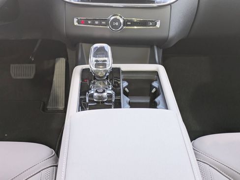 New 2026 Volvo XC90 T8 Plus AWD/4WD image 25