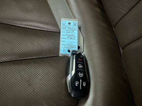 Used 2017 Lincoln MKX Reserve w/ Lincoln MKX Climate Package image 82