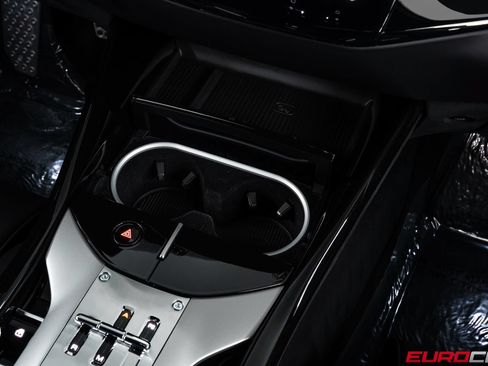 Used 2025 Ferrari Purosangue AWD/4WD image 38