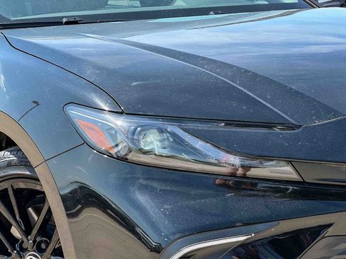 Used 2025 Toyota Camry SE w/ Convenience Package FWD image 10