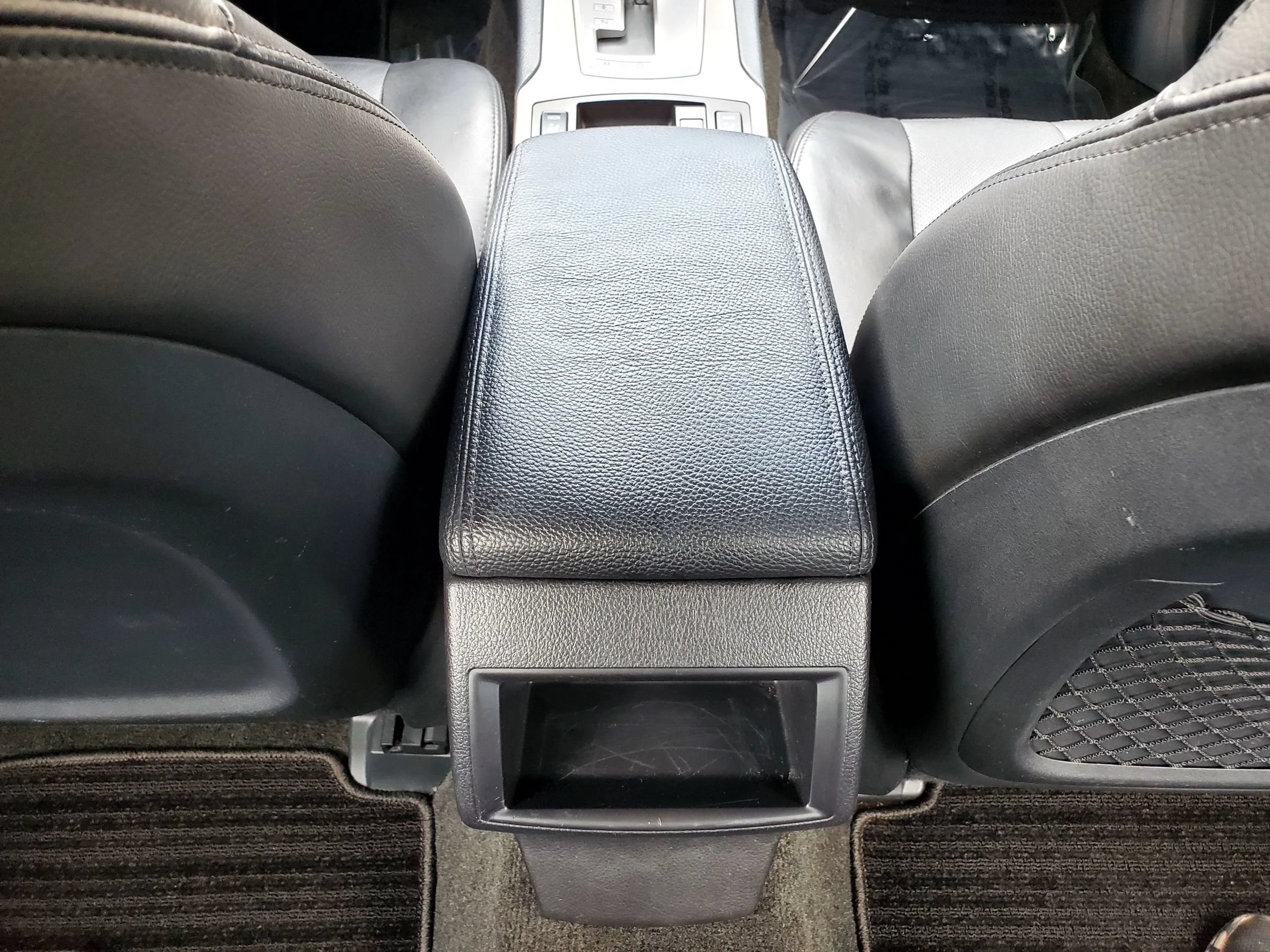 Used 2012 Subaru Legacy 3.6R Limited AWD/4WD image 34
