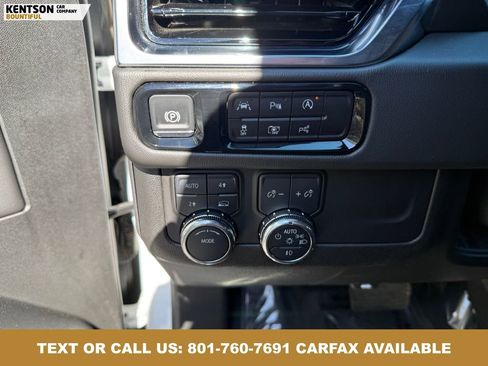 Used 2025 GMC Yukon XL Denali AWD/4WD image 20