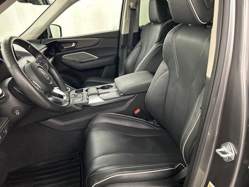 Used 2024 Acura MDX SH-AWD w/ Advance Package image 6