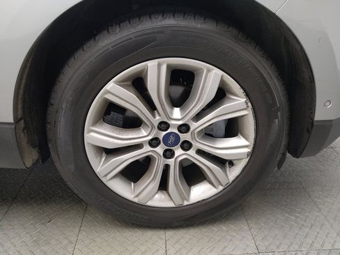 Used 2020 Ford Edge Titanium w/ Equipment Group 301A FWD image 31