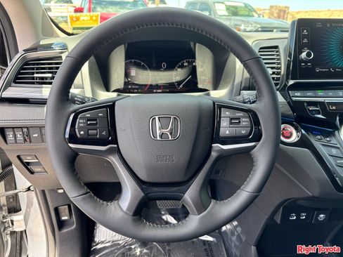 Used 2026 Honda Odyssey Elite image 22