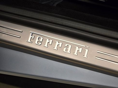 Used 2022 Ferrari Portofino M RWD image 36