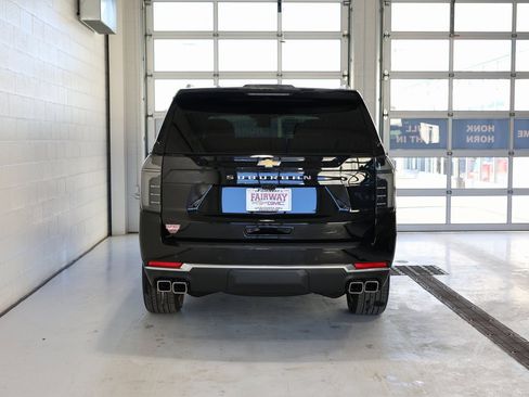 New 2025 Chevrolet Suburban High Country image 9