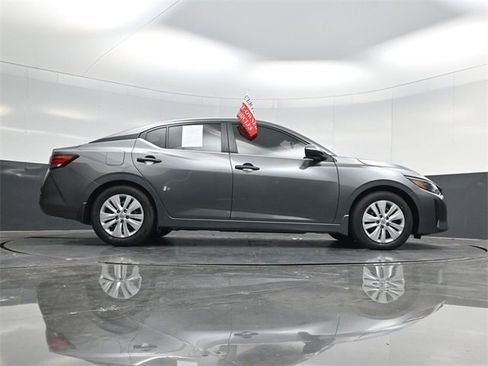 Used 2025 Nissan Sentra S image 46