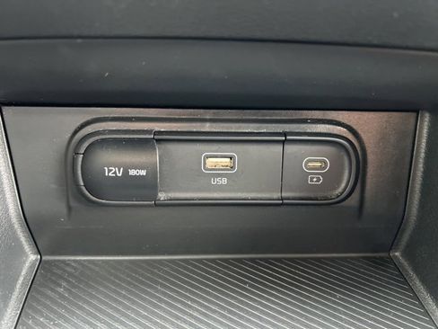 Used 2024 Kia Sportage LX image 31