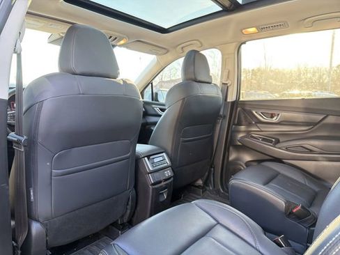 Used 2023 Subaru Ascent Limited w/ Technology Package image 9