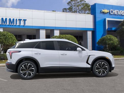New 2026 Chevrolet Blazer EV LT image 5