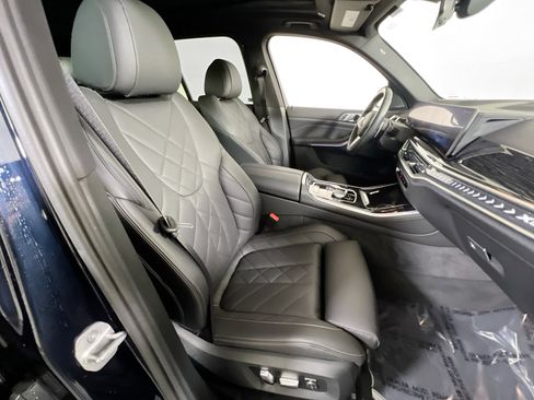 Used 2024 BMW X5 xDrive40i w/ M Sport Package image 30