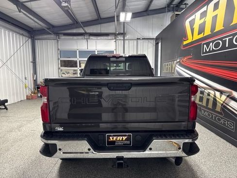 Used 2021 Chevrolet Silverado 2500 LTZ w/ LTZ Premium Package AWD/4WD image 22