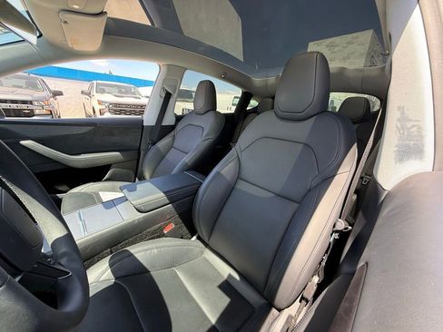 Used 2026 Tesla Model Y Long Range AWD/4WD image 4