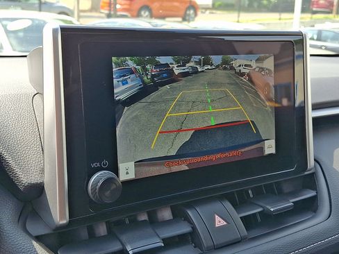 Used 2024 Toyota RAV4 XLE w/ Convenience Package AWD/4WD image 18