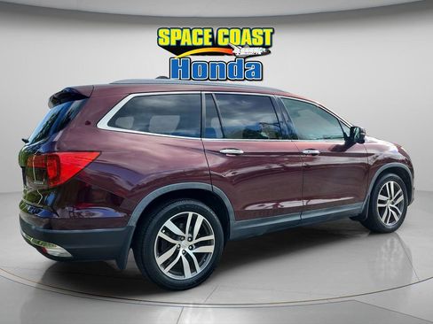 Used 2017 Honda Pilot Touring image 3