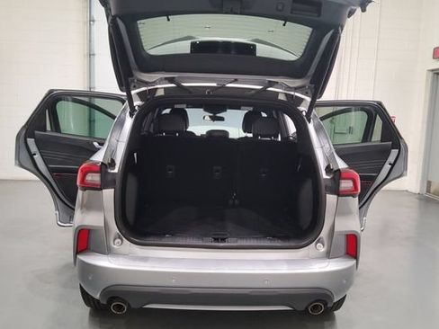Used 2023 Ford Escape ST-Line w/ Tech Pack #1 FWD image 16