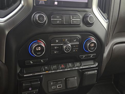 Used 2019 Chevrolet Silverado 1500 LT w/ Texas Edition RWD image 23