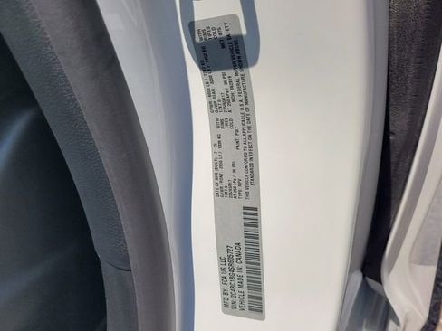 New 2025 Chrysler Pacifica Select image 16