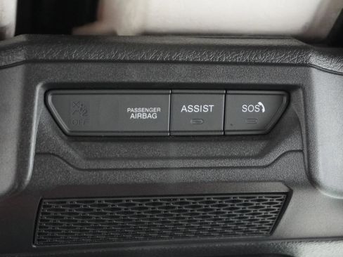 Used 2025 Jeep Wrangler Rubicon image 23