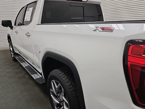 Used 2023 GMC Sierra 1500 SLT AWD/4WD image 7