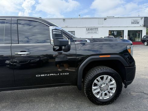 Used 2020 GMC Sierra 2500 Denali w/ Denali Ultimate Package AWD/4WD image 17