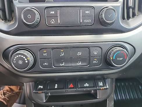 Used 2022 Chevrolet Colorado LT w/ Fleet Safety Package image 27