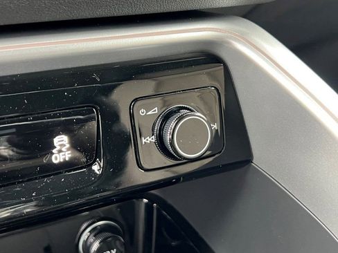 New 2025 Audi Q5 Prestige image 23