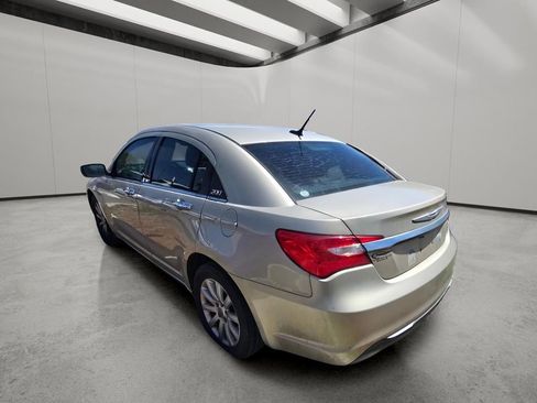 Used 2014 Chrysler 200 Limited w/ Sun/Sound Group FWD image 6