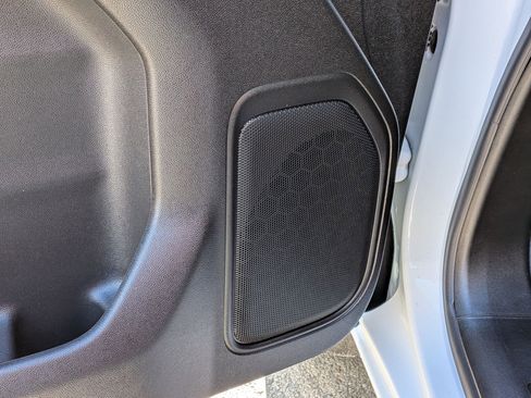 Used 2025 Chevrolet Silverado 3500 W/T image 17