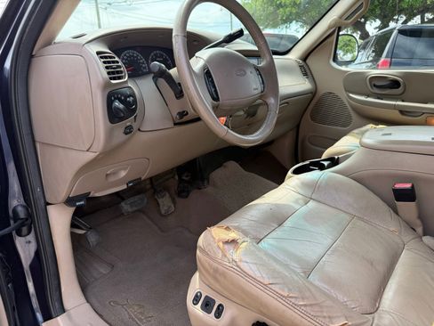 Used 2001 Ford F150 Lariat RWD image 11