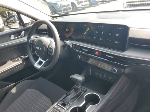 New 2026 Kia K5 LXS image 12