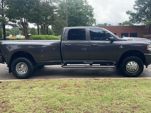 Used 2022 RAM 3500 Big Horn w/ Level A Equipment Group AWD/4WD image 6