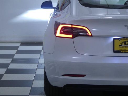 Used 2023 Tesla Model 3 Standard Range RWD image 27