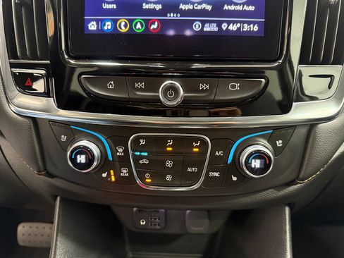 Used 2021 Chevrolet Traverse Premier w/ Redline Edition image 16