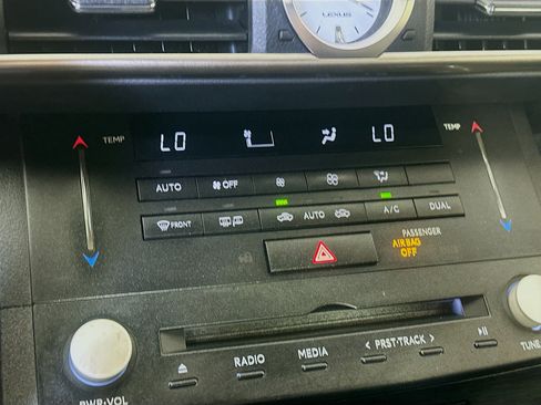 Used 2016 Lexus RC 350 image 24