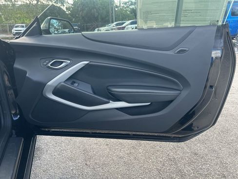 Used 2018 Chevrolet Camaro LT image 27