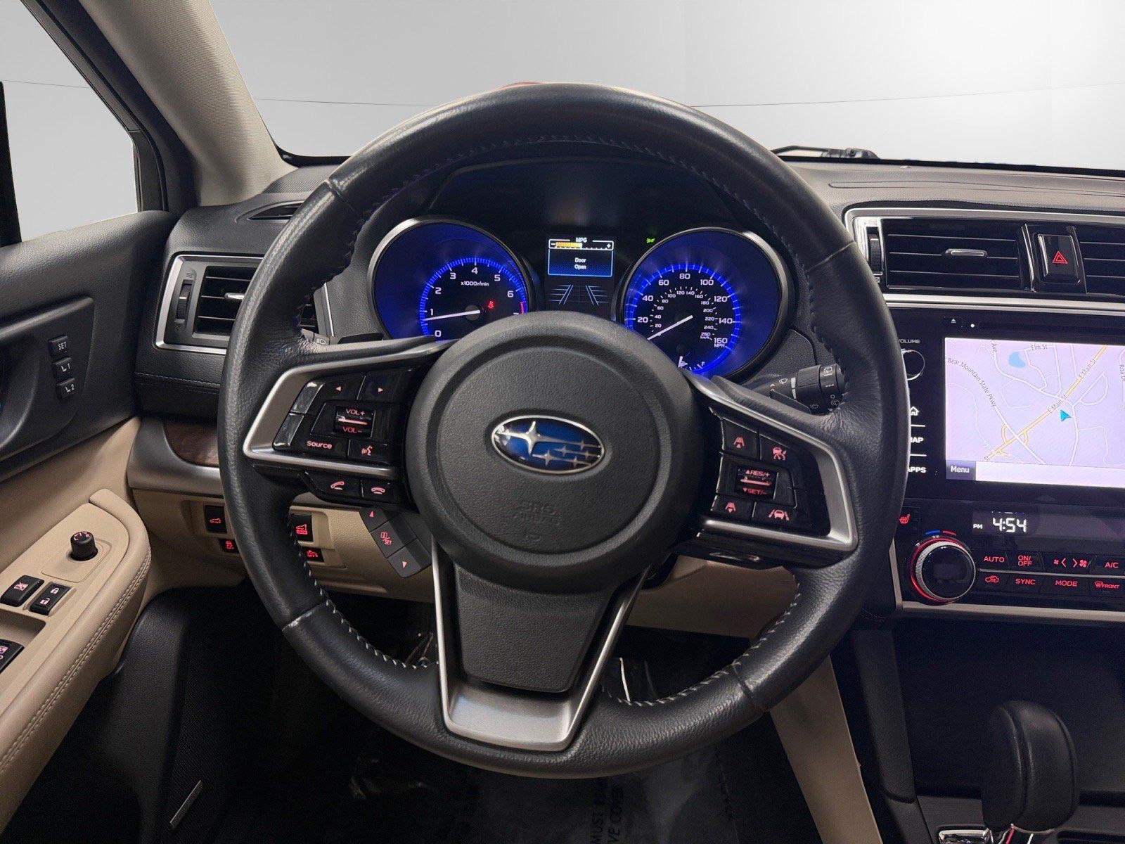 Used 2018 Subaru Outback 3.6R Limited AWD/4WD image 12