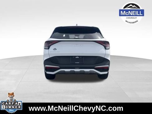 Used 2023 Kia Sportage EX FWD image 6